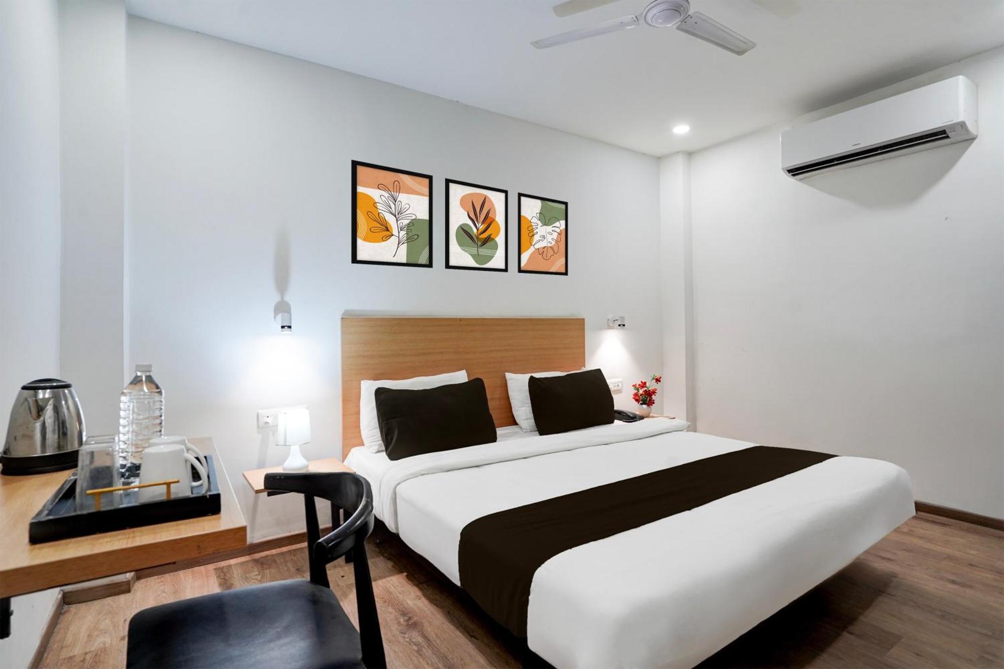 Super Townhouse Gomti Nagar Sector 6 Near Ekana Stadium Lucknow Bagian luar foto