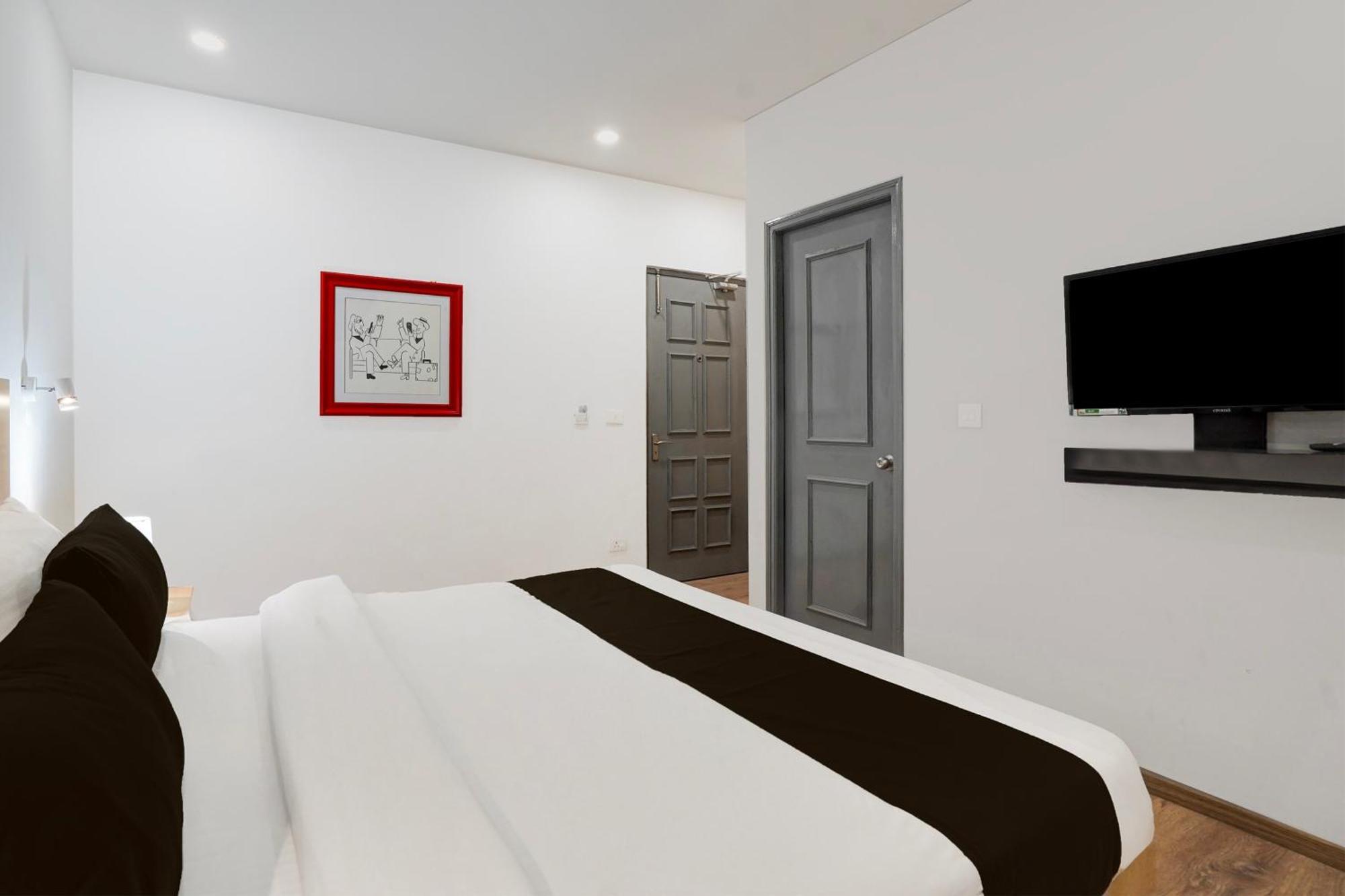 Super Townhouse Gomti Nagar Sector 6 Near Ekana Stadium Lucknow Bagian luar foto